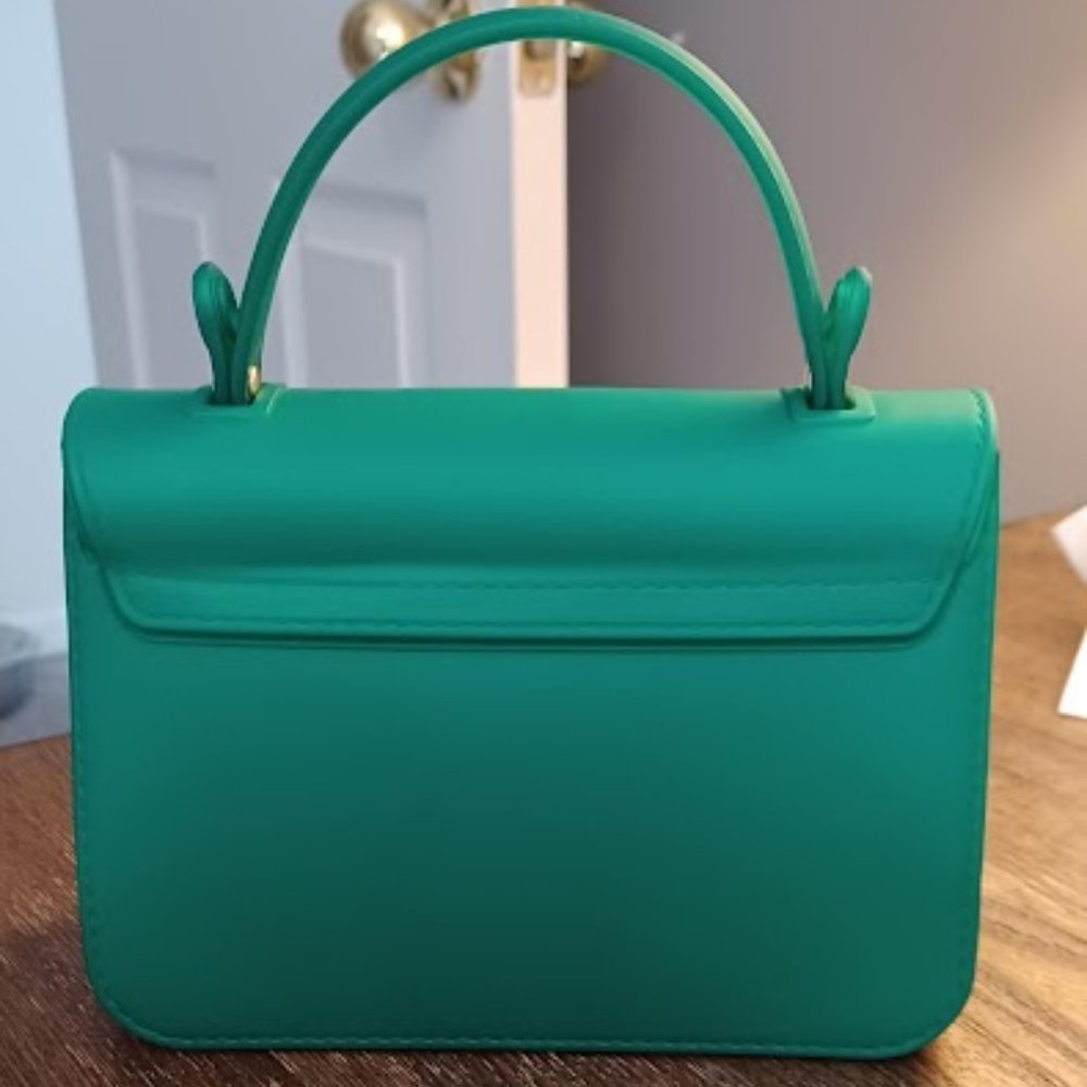 Kelly Green Rubber purse with Chain Strap, So Cute! - Picture 5 of 5